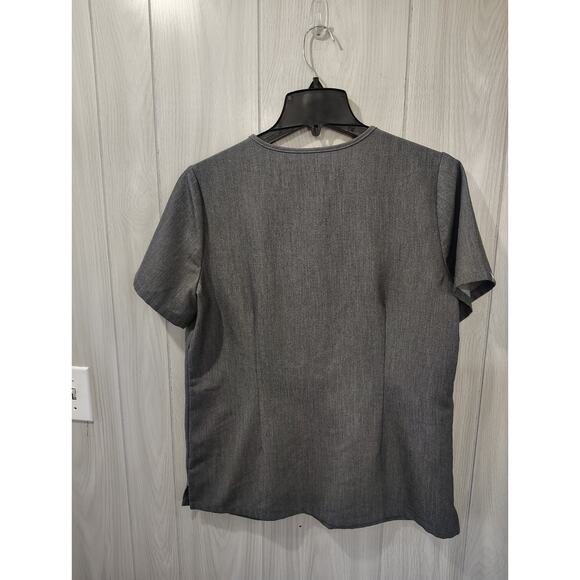 Figs Technical Collection Three-Pocket Scrub Top Graphite Size M 100% Awesome - Picture 4 of 9